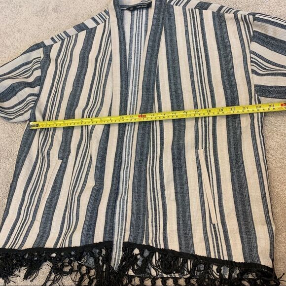 Zara Ecru Fringe Striped Kimono Jacket gray cream Sz M - Picture 11 of 12
